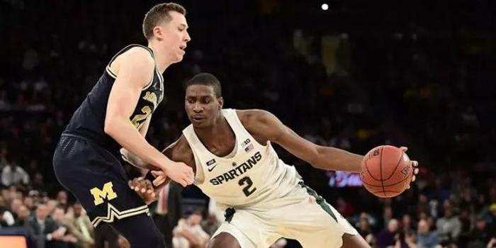  贾伦杰克逊关键盖帽灰熊险胜鹈鹕保附加赛希望