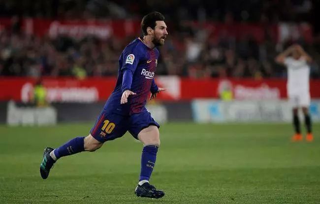  索肖定位球防守密不透风，零封对手保持不败